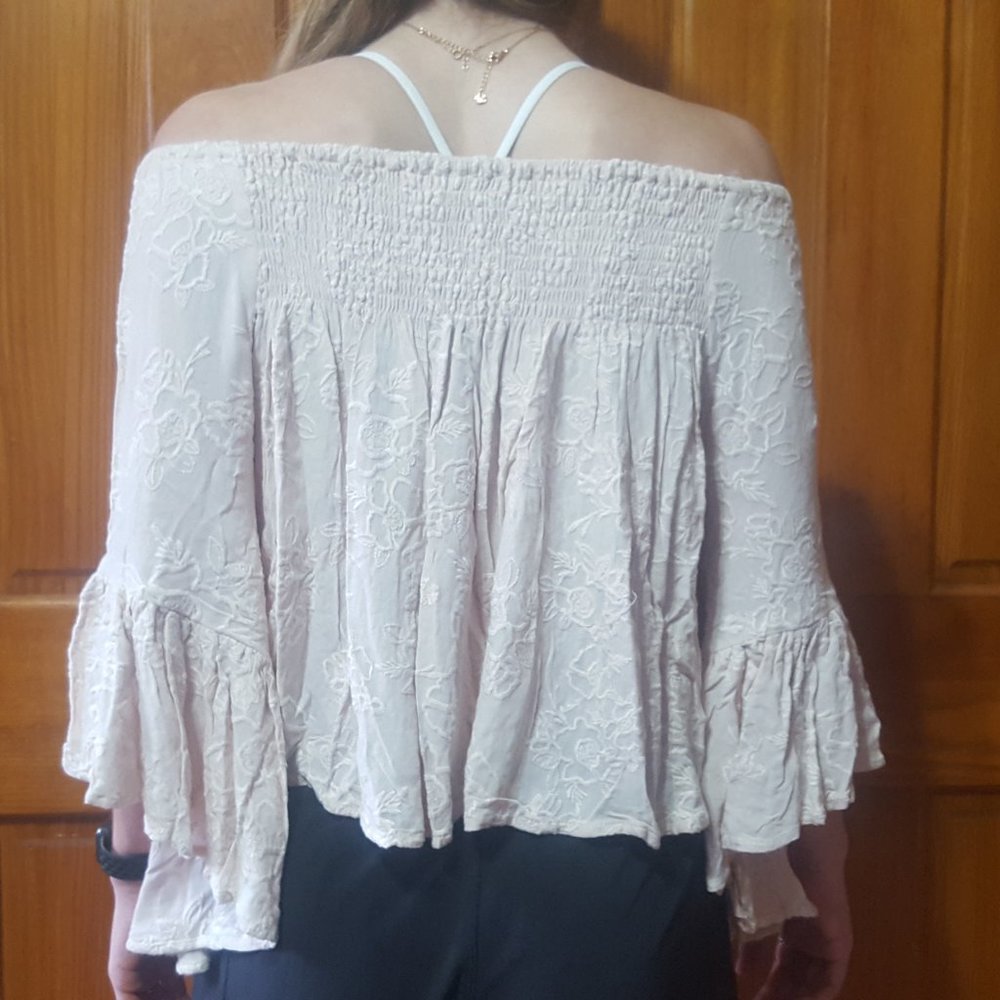 Womens off the shoulder flounce sleeve top - Picture 2 of 8